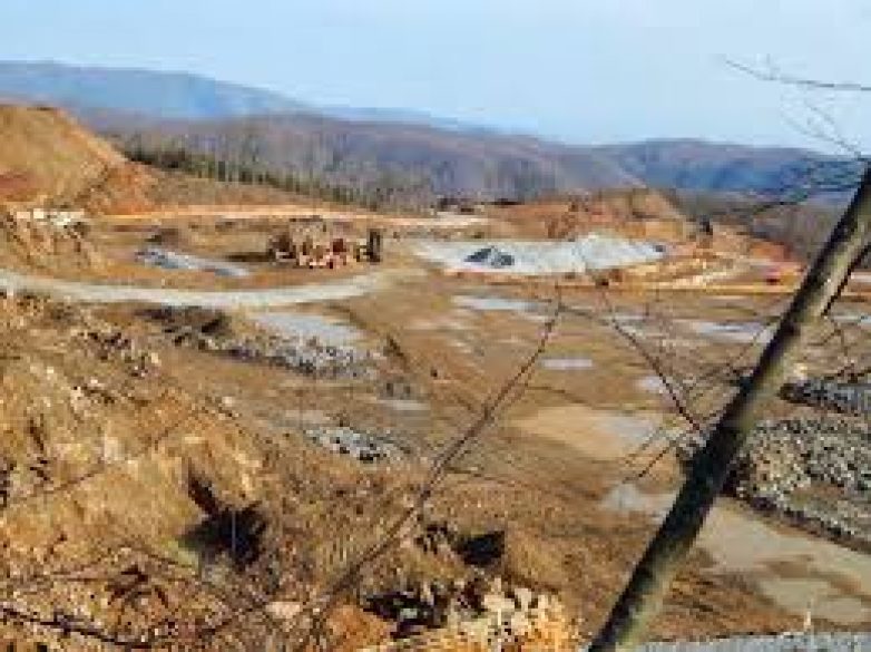 Συγκέντρωση  και πορεία  στα Προπύλαια για τις Σκουριές