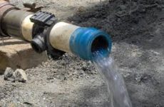 KKE:«Να γίνουν δωρεάν οι τοποθετήσεις υδρομέτρων και οι συνδέσεις με το σύστημα αποχέτευσης»