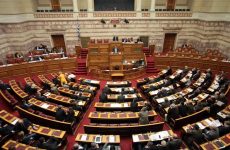 Αντιδράσεις για τα άτοκα δάνεια βουλευτών