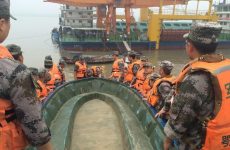 Κίνα: Εκατοντάδες αγνούμενοι σε ναυάγιο τουριστικού πλοίου