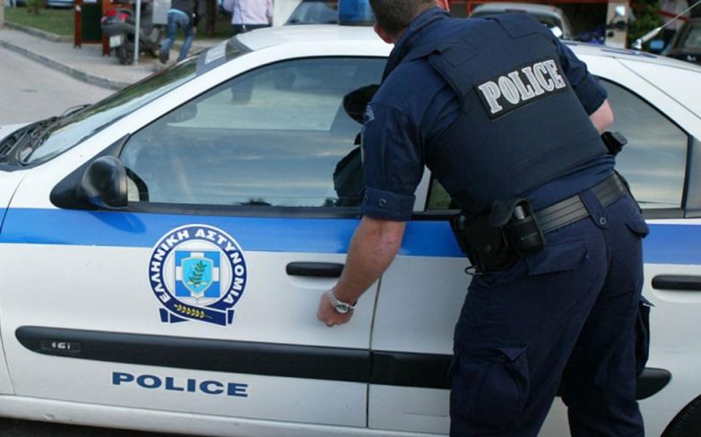 Τρεις συλλήψεις στη Λάρισα  για κλοπές και ναρκωτικά