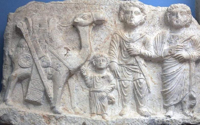 UNESCO: «Εγκλημα πολέμου» ο βομβαρδισμός αρχαίου ναού από το ΙΚ στην Παλμύρα
