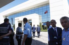 Διώξεις σε τουρκικά ΜΜΕ προ εκλογών