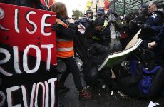 Λονδίνο: Συγκρούσεις φοιτητών – αστυνομίας σε διαδήλωση για δωρεάν παιδεία