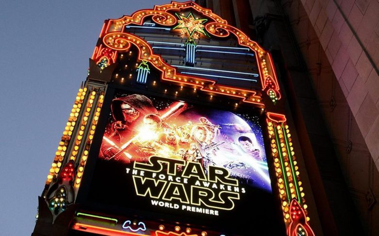 Ρεκόρ εισπράξεων στην πρεμιέρα του Star Wars