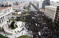 Μείωση κύριων συντάξεων δείχνει η τρόικα