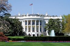 Εσωτερική έρευνα στον Λευκό Οίκο για τη χρήση ιδιωτικών e-mail