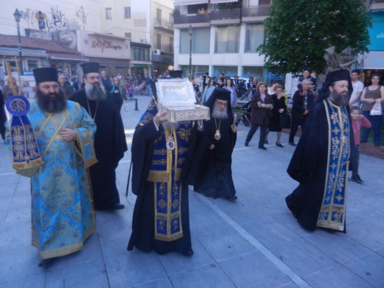 Στον Βόλο το Τίμιο Ξύλο του Ζωοποιού Σταυρού