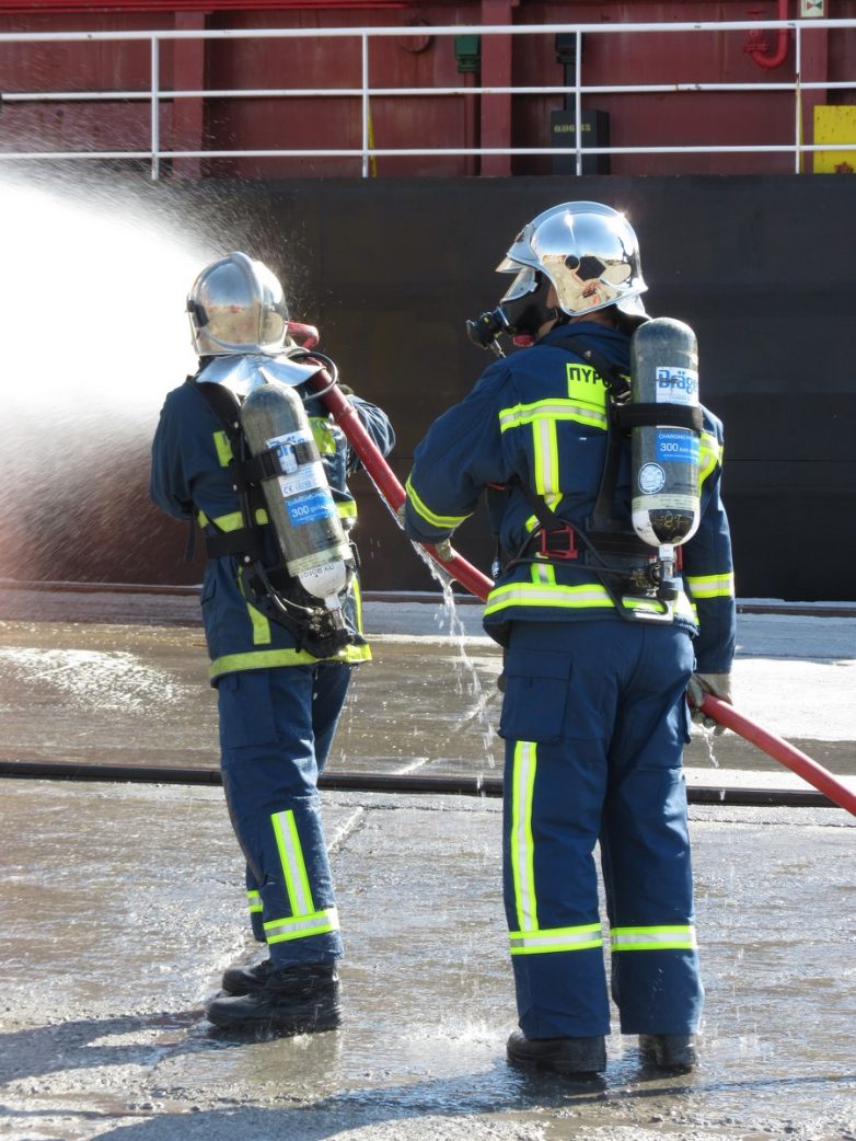 Aποσόβησε τον κίνδυνο πυρκαγιάς σε εργοστάσιο  η Πυροσβεστική  