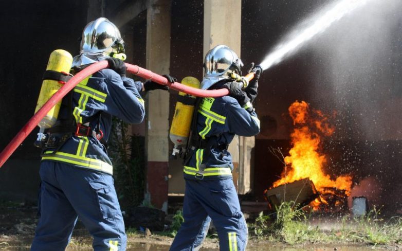 Άσκηση αντιμετώπισης πυρκαγιάς σε βιομηχανία