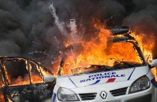Βίαια επεισόδια σε πορεία Γάλλων αστυνομικών