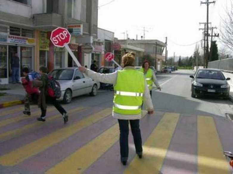 Έγκριση ποσού για την πληρωμή  σχολικών τροχονόμων