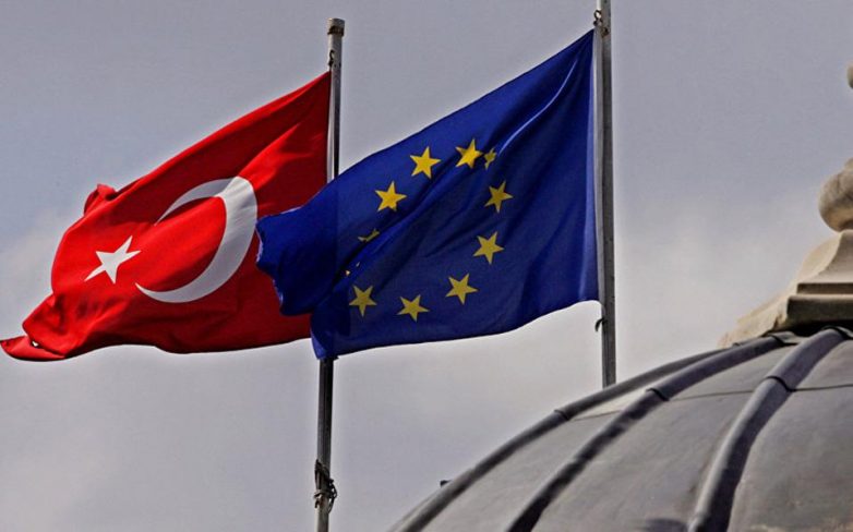 Επιπλέον στήριξη 1,4 δισ. ευρώ για τους πρόσφυγες στην Τουρκία από την ΕΕ