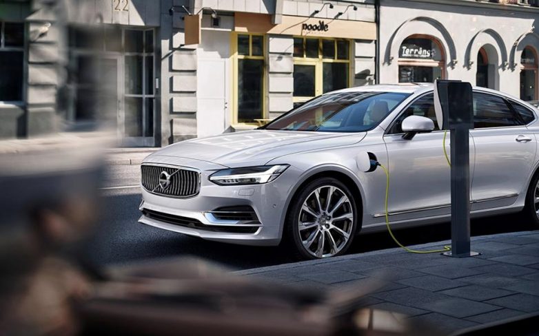 Επίσημη πρώτη γνωριμία με το νέο Volvo S90