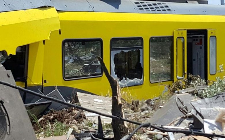 Ιταλία: Είκοσι πέντε νεκροί από μετωπική σύγκρουση τρένων