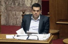 Πυρ ομαδόν κατά «κοινωνικού πακέτου» Τσίπρα