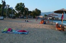 ΠΑΚΟΕ: Ακατάλληλα νερά κολύμβησης σε Μαγνησία και Στερεά  Ελλάδα
