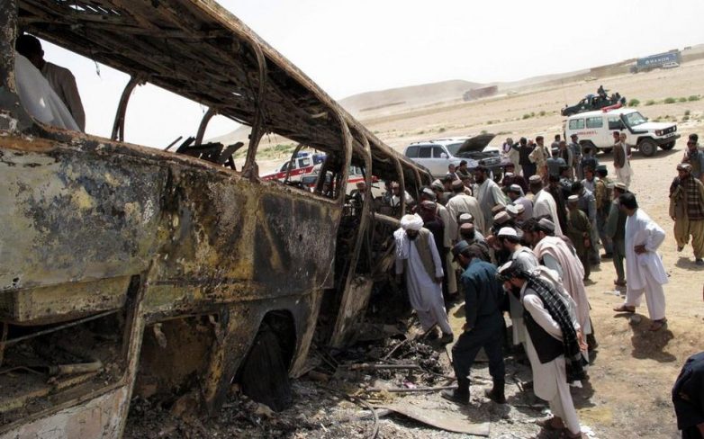 Αφγανιστάν: 35 νεκροί από τη σύγκρουση λεωφορείου με βυτιοφόρο
