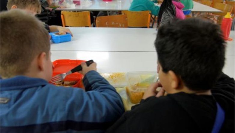 Η Μητρόπολη Δημητριάδος πρωτοστατεί στον αγώνα κατά του υποσιτισμού των μαθητών