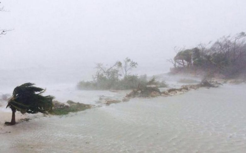 Τουλάχιστον 339 νεκροί από τον τυφώνα «Μάθιου»