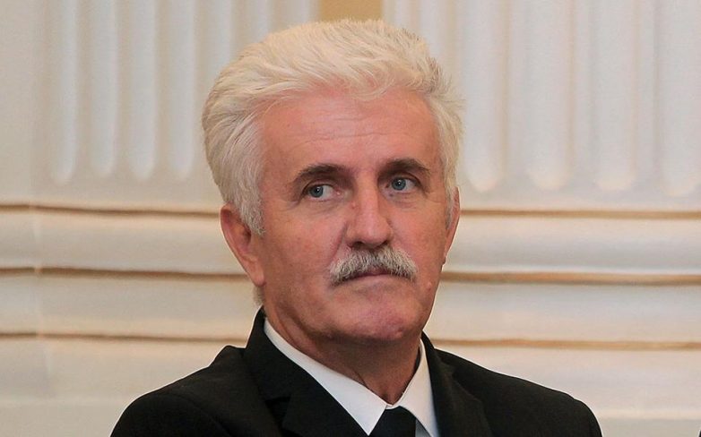 Τον πρώην πρόεδρο του Αρείου Πάγου Αθ. Κουτρομάνο προτείνει η ΝΔ για την προεδρία του ΕΣΡ