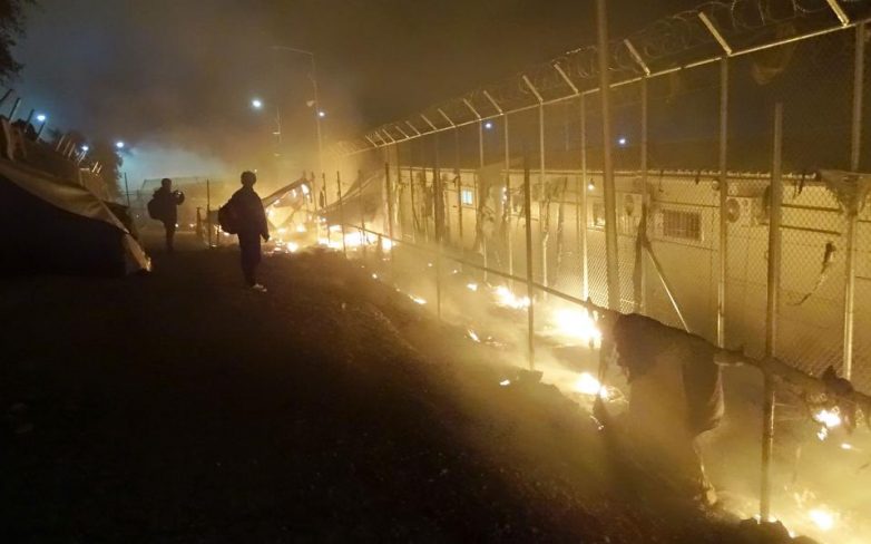 Δύο νεκροί από έκρηξη σε φιάλη υγραερίου στο hot spot της Μόριας