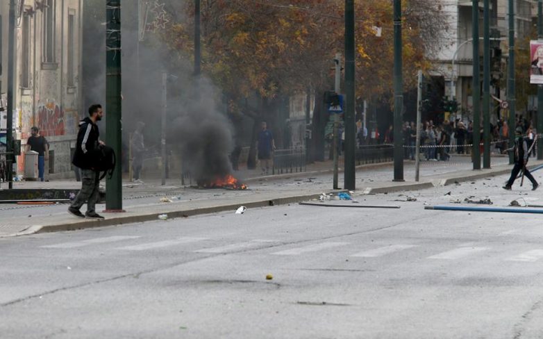 Επεισόδια έξω από το Πολυτεχνείο