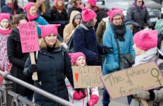 Πορείες γυναικών σε όλο τον κόσμο κατά του Τραμπ