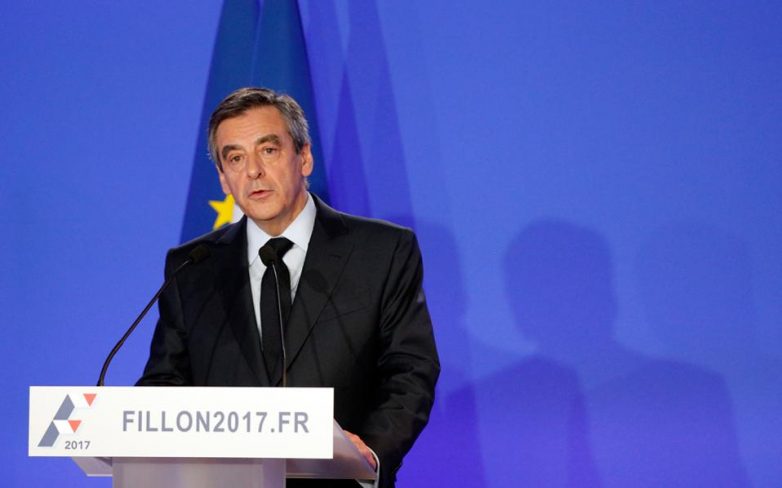 Γαλλία: Δεν αποσύρεται από την «κούρσα» για την προεδρία ο Φιγιόν