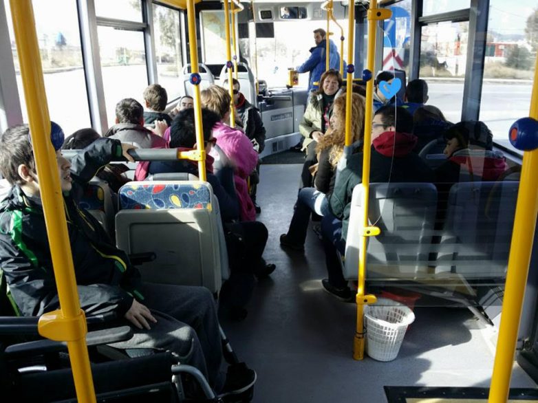 Απαγορευτική για τα ΑμεΑ η χρήση του λεωφορείου στο Βόλο