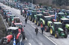 Αποκλεισμός των Τεμπών την Κυριακή από τους αγρότες