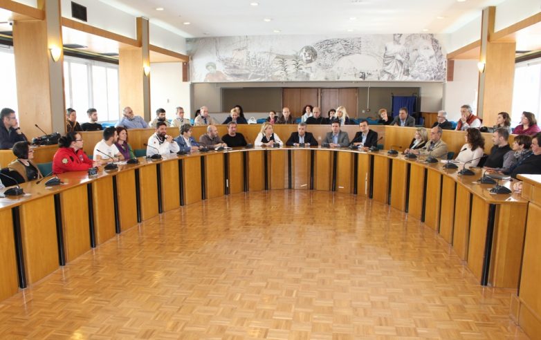 Συνάντηση εθελοντικών ομάδων στην αίθουσα του Περιφερειακού Συμβουλίου Θεσσαλίας για τη διοργάνωση του Let’s do it Greece 2017