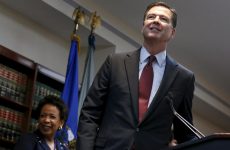 Επιβεβαιώνει το FBI ότι διεξάγει έρευνα για προεκλογικές «επαφές» Τραμπ με Ρωσία