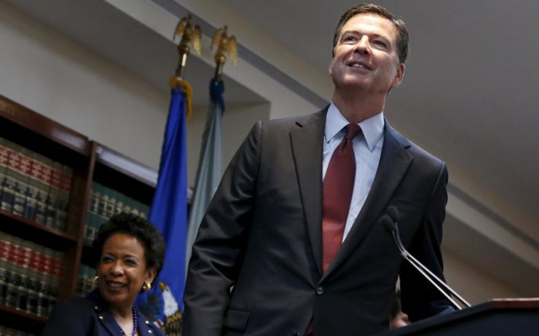 Επιβεβαιώνει το FBI ότι διεξάγει έρευνα για προεκλογικές «επαφές» Τραμπ με Ρωσία