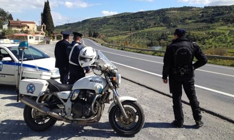 Συνελήφθη να οδηγεί χωρίς δίπλωμα  στην Αθηνών