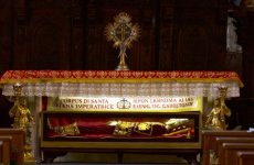 Το ιερό λείψανο της Αγίας Ελένης για πρώτη φορά στην Ελλάδα, στις 14 Μαΐου