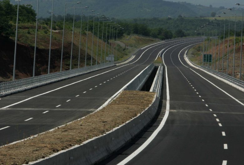 Καραμπόλα με έξι οχήματα στην Εγνατία Οδό