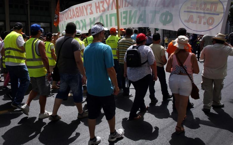 ΠΟΕ-ΟΤΑ: Προκλητική η απόφαση του ΣτΕ για την κατάργηση του 13ου και 14ου μισθού