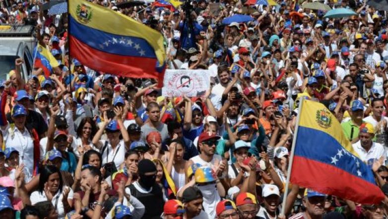 Με αίμα βάφτηκε η εκλογική διαδικασία στη Βενεζουέλα