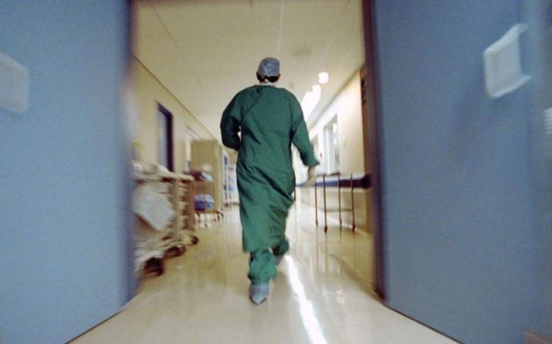 Χειρουργεία μόνο για έκτακτα περιστατικά – Αναστέλλονται τα απογευματινά ιατρεία