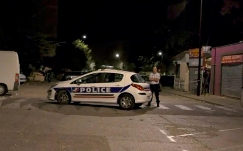 Γαλλία: Οκτώ τραυματίες από πυρά κοντά σε τέμενος