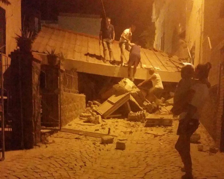 Ιταλία: Σεισμός 4 Ρίχτερ ανοιχτά της Ισκια