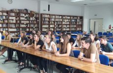 Συνάντηση μαθητών από τη Ρουμανία με το μητροπολίτη  Δημητριάδος