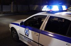 Ένοπλοι άρπαξαν περιπολικό της ασφάλειας από αστυνομικό στο Π. Φάληρο