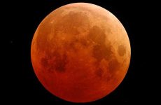 Η εντυπωσιακή και σπάνια «ματωμένη» έκλειψη της υπέρ-Σελήνης