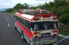Γουατεμάλα: Τουλάχιστον οκτώ νεκροί και 15 τραυματίες από πτώση μικρού λεωφορείου σε ρεματιά