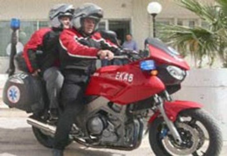Βολιώτες επιχειρηματίες δώρισαν μοτοσικλέτα στο ΕΚΑΒ
