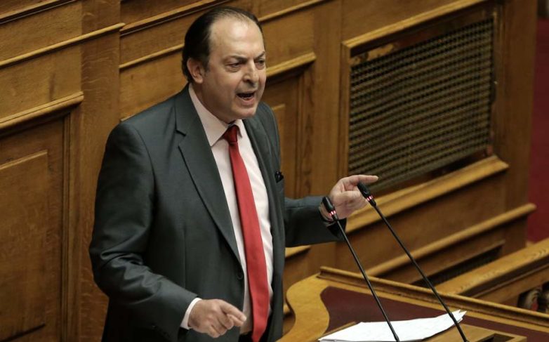 Λαζαρίδης: Δεν εξαγοράστηκα, δεν παραδίδω την έδρα μου