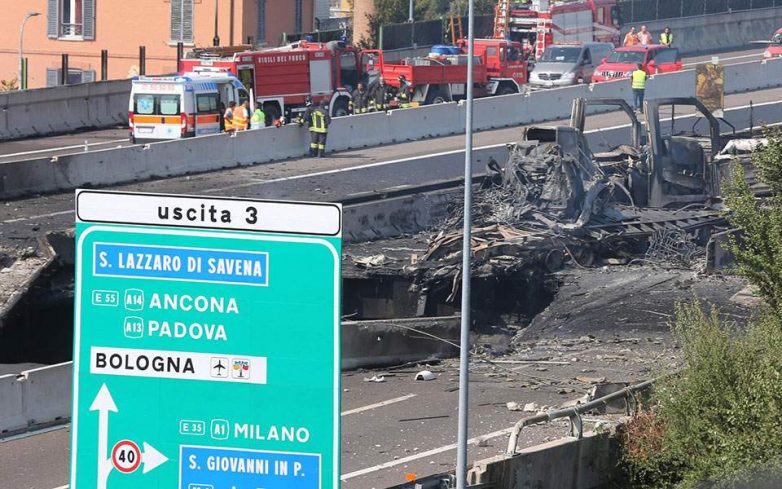 Δύο νεκροί και 60 τραυματίες από έκρηξη έξω από τη Μπολόνια