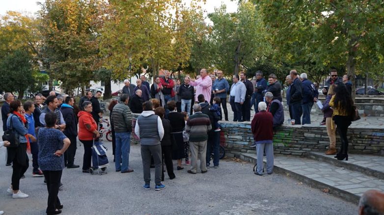 Τη συνοικία των Αγίων Αναργύρων επισκέφθηκε ο δήμαρχος Βόλου